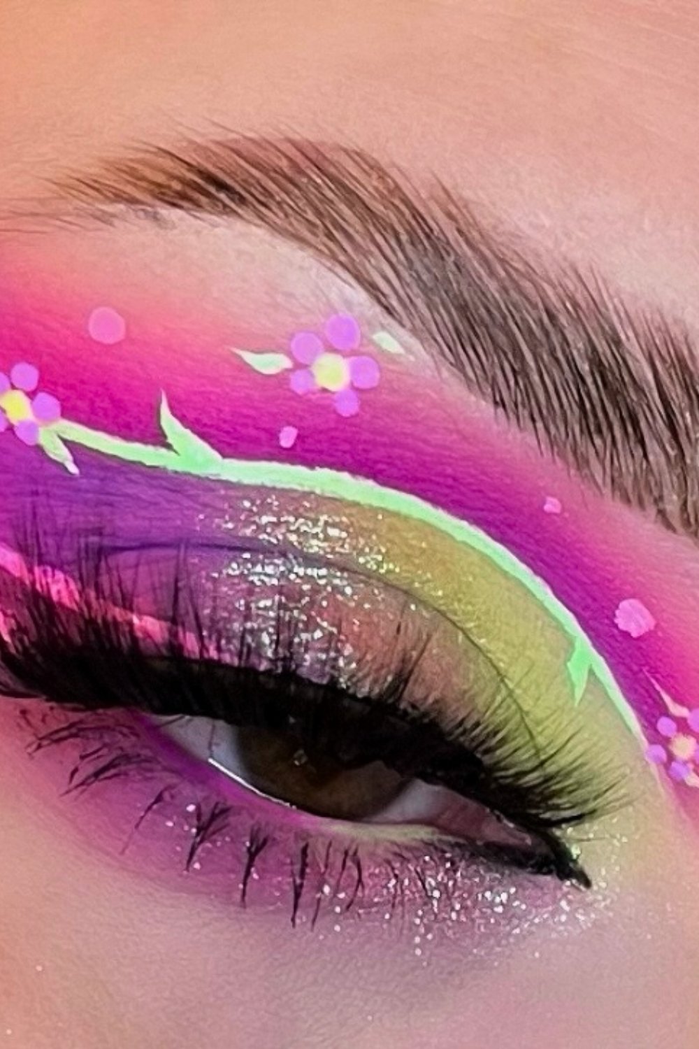 30 Summer Makeup Looks 2025 - Scan to Talk