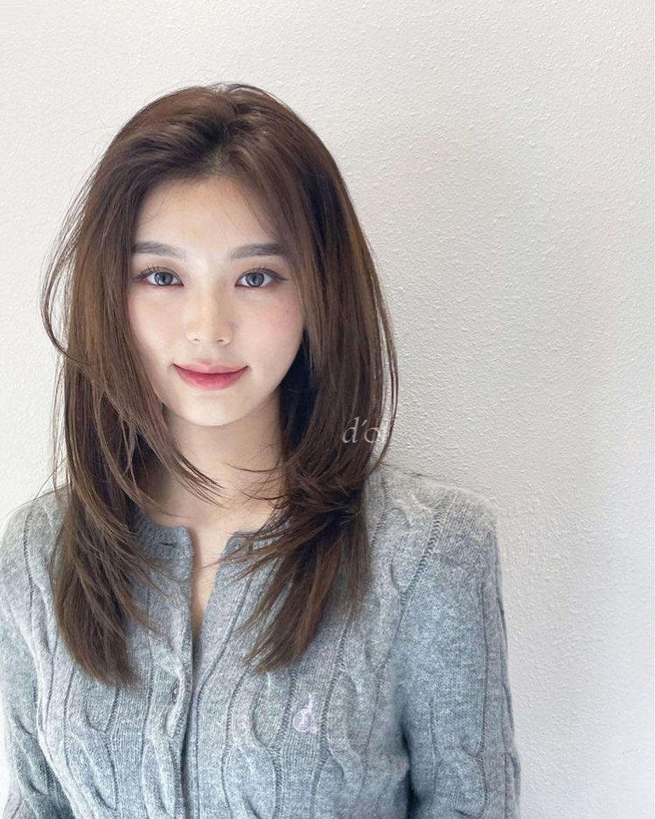 36 Korean Hairstyles For Women to Try in 2025 - Scan to Talk